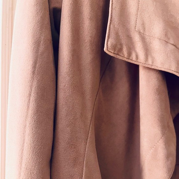 Jacket - Picture 4 of 8